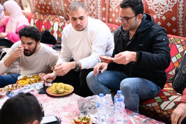 Alex library job fair by i career